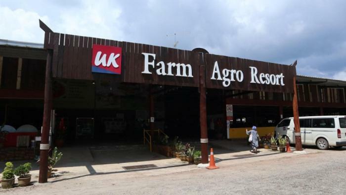 Uk Farm Agro Resort Keluang Exterior photo